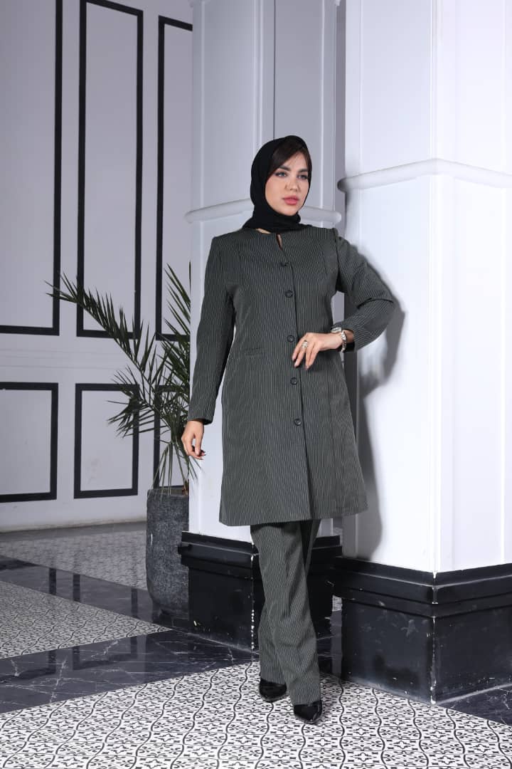 مانتوشلوار اداری طرح دیپلمات