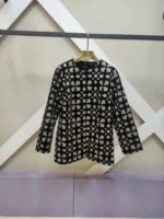 کت مخمل مشکی با طرح طلایی برجسته کد 040