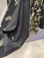مانتو سوزن دوزی مشکی گلدار کد 033 - Image 3