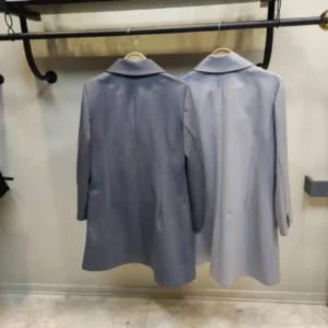 نمای پشت کت و شلوار اداری دو رنگ دو سایز با پارچه ترک