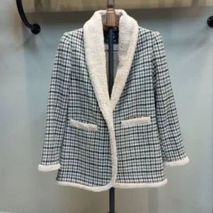 کت یقه آرشال ببعی زنانه فری سایز رنگ کرم با پارچه ببعی نرم و گرم