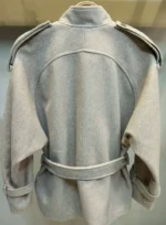 نمای پشت کت فوتر استردار یقه ایستاده