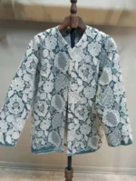 نمای یقه گرد کت سوزن دوزی آبی