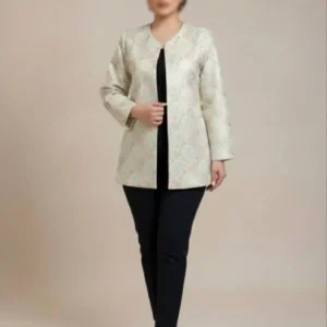 کت سوزن دوزی کرم با طرح ابی