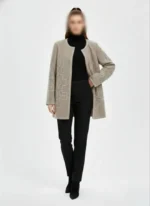 پالتو فوتر گلدوزی شده رنگ کرم روشن با گلدوزی سفید