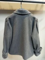 نمای پشت پالتو فوتر طوسی