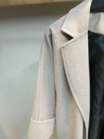 نمای یقه انگلیسی پالتو فوتر آستردار رنگ کرم و طوسی فری سایز تا سایز 52