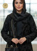 ست کت مشکی مخمل‌دوزی با کیف ست - نمای کامل و ایستاده