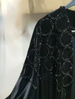 مانتو عبایی مخمل سنگدوزی کد 148 - Image 3